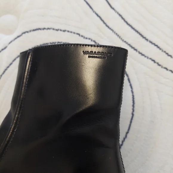 Vagabond Black Loafer Boots for Women - Picture 6 of 7